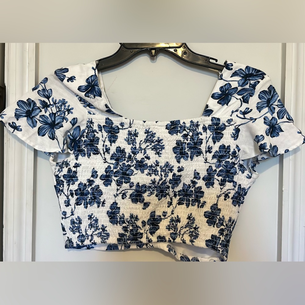 Cropped Flower Shirt